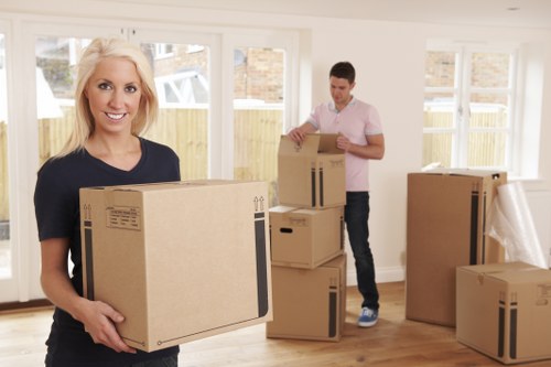 Man and van pricing example for a Putney flat move