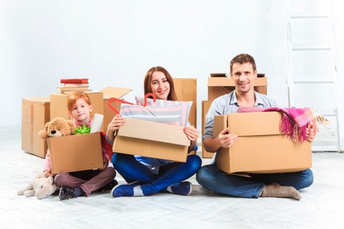 Local removals support for homes and flats in Putney