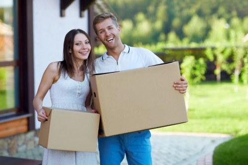 Careful packing and handling for a flat move in Putney