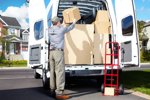 Flexible moving and storage transport in Putney
