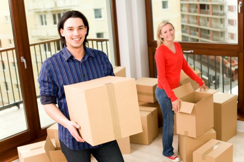 Local house removals in Putney near residential streets and apartments